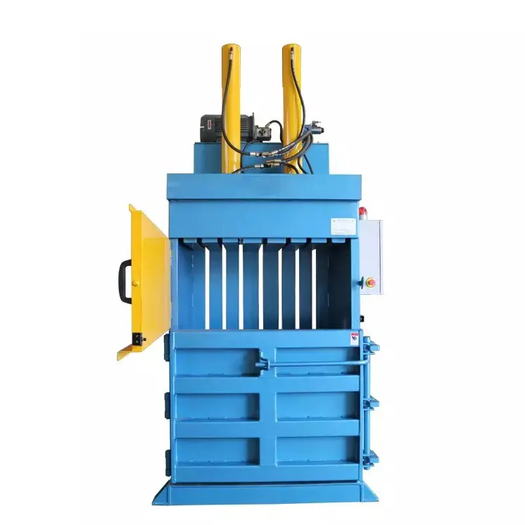 Efficient Recycling with Dual Vertical Baler Machine-03